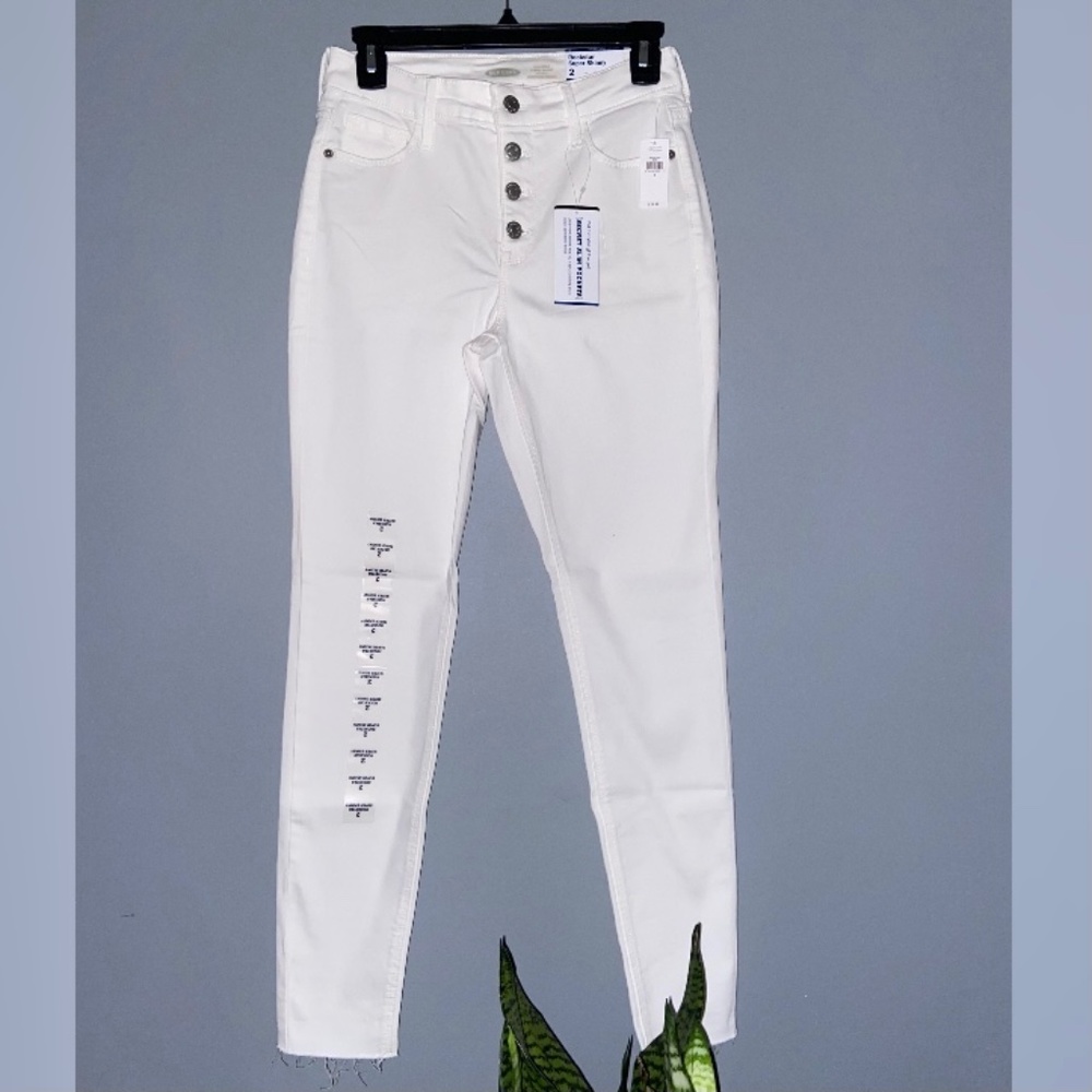 New Old Navy Rockstar Jeans